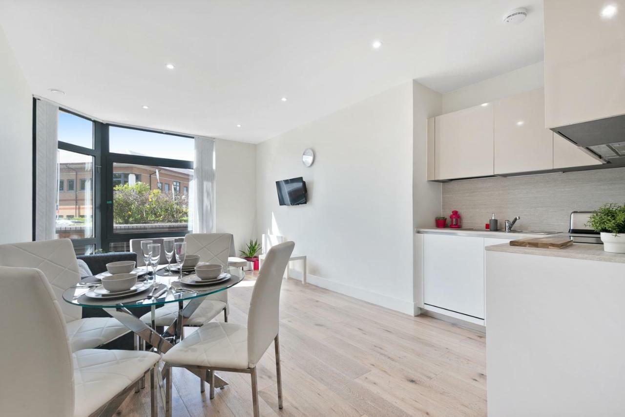 Mondial Apartments At Heathrow Harmondsworth Exteriér fotografie