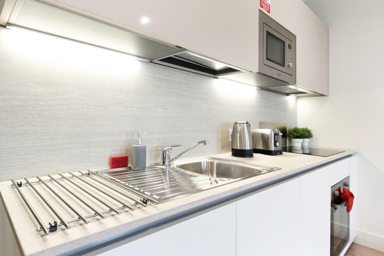 Mondial Apartments At Heathrow Harmondsworth Exteriér fotografie