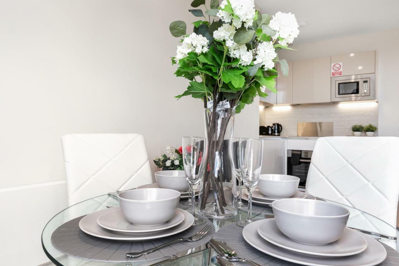 Mondial Apartments At Heathrow Harmondsworth Exteriér fotografie