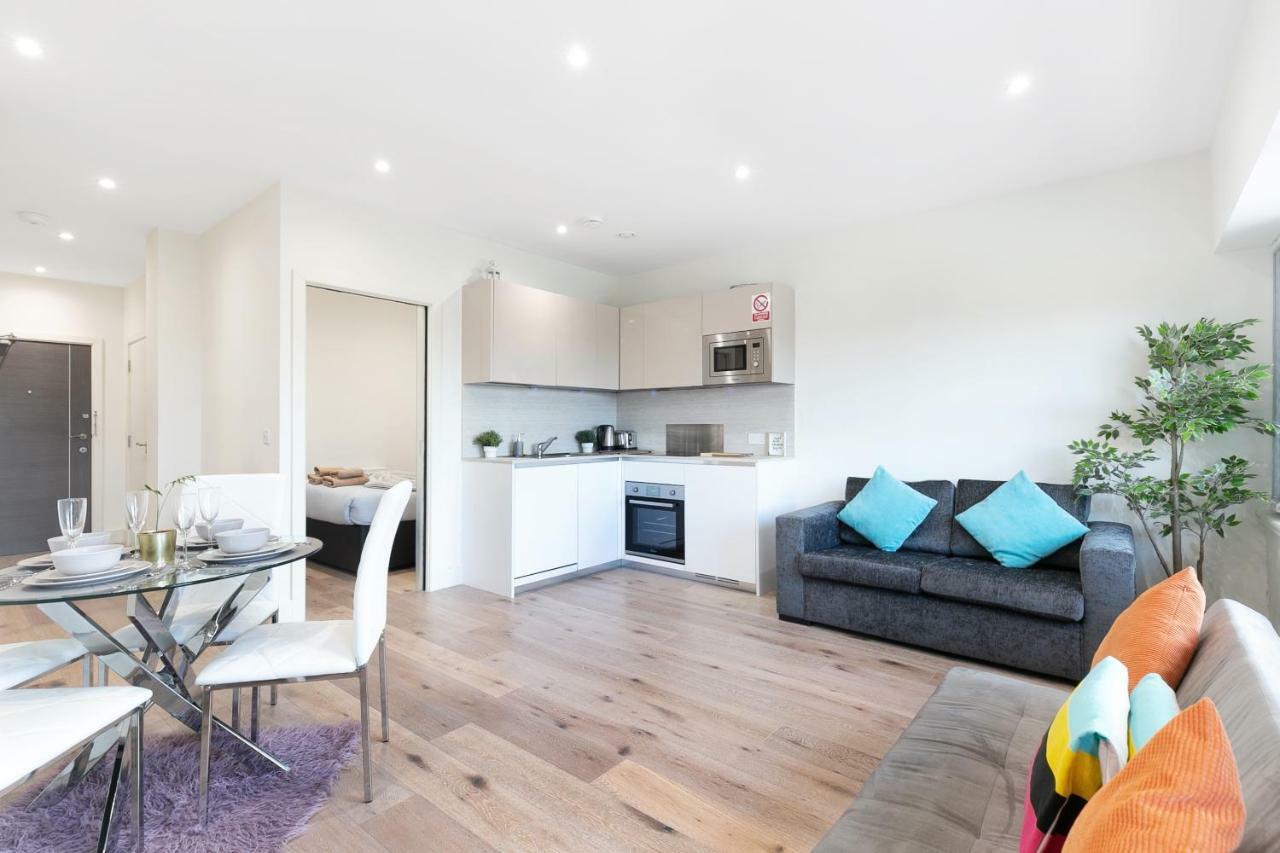Mondial Apartments At Heathrow Harmondsworth Exteriér fotografie