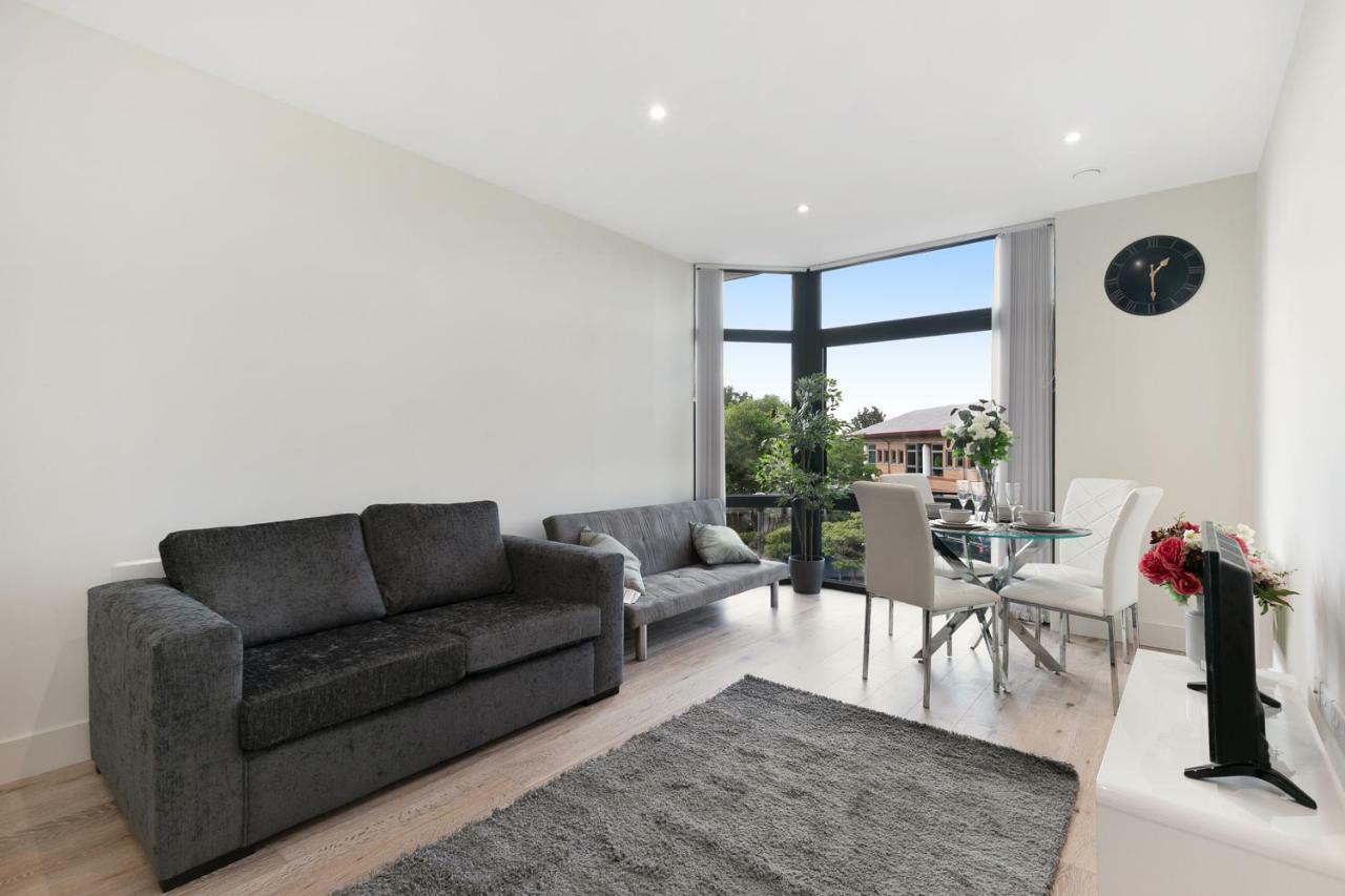 Mondial Apartments At Heathrow Harmondsworth Exteriér fotografie