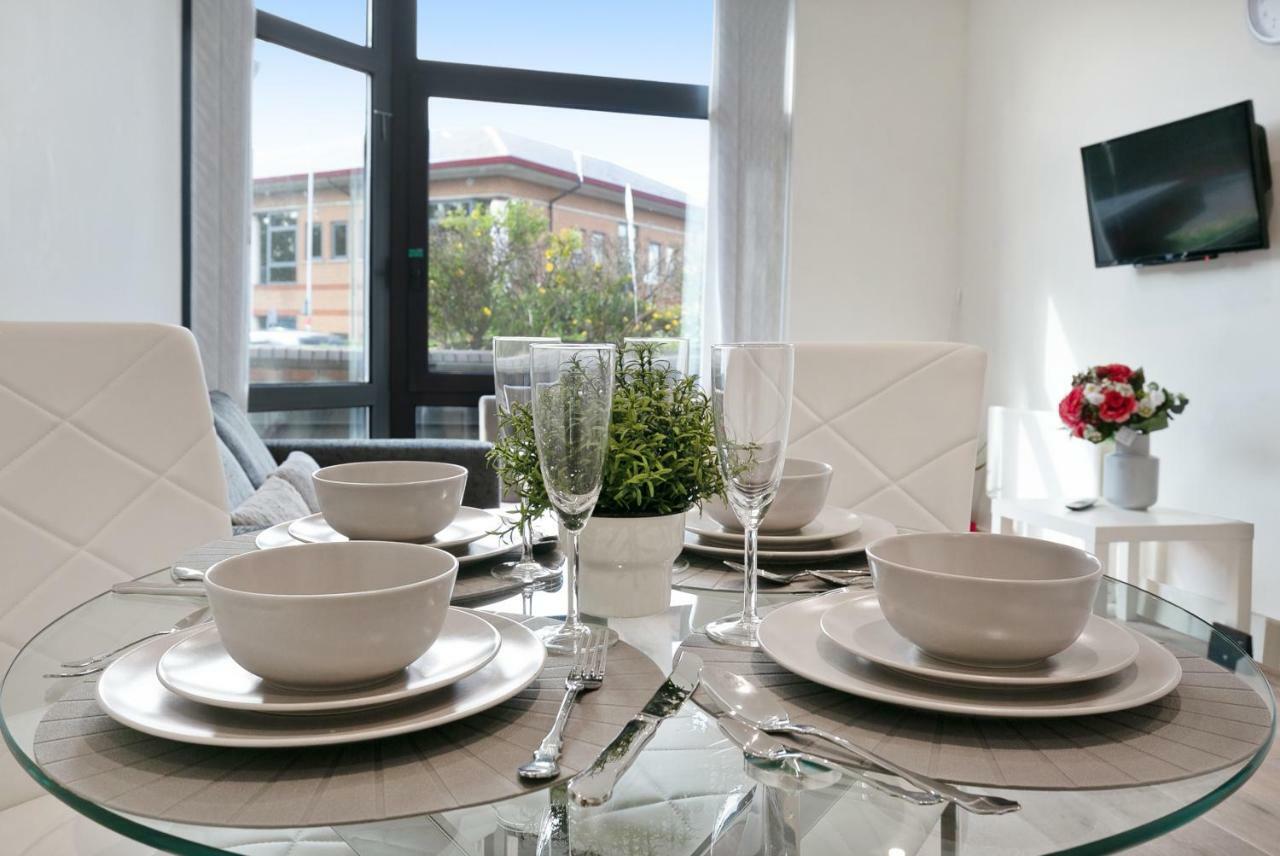 Mondial Apartments At Heathrow Harmondsworth Exteriér fotografie