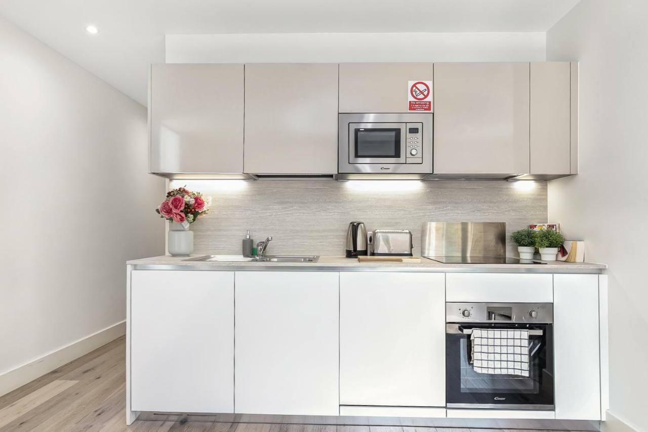 Mondial Apartments At Heathrow Harmondsworth Exteriér fotografie